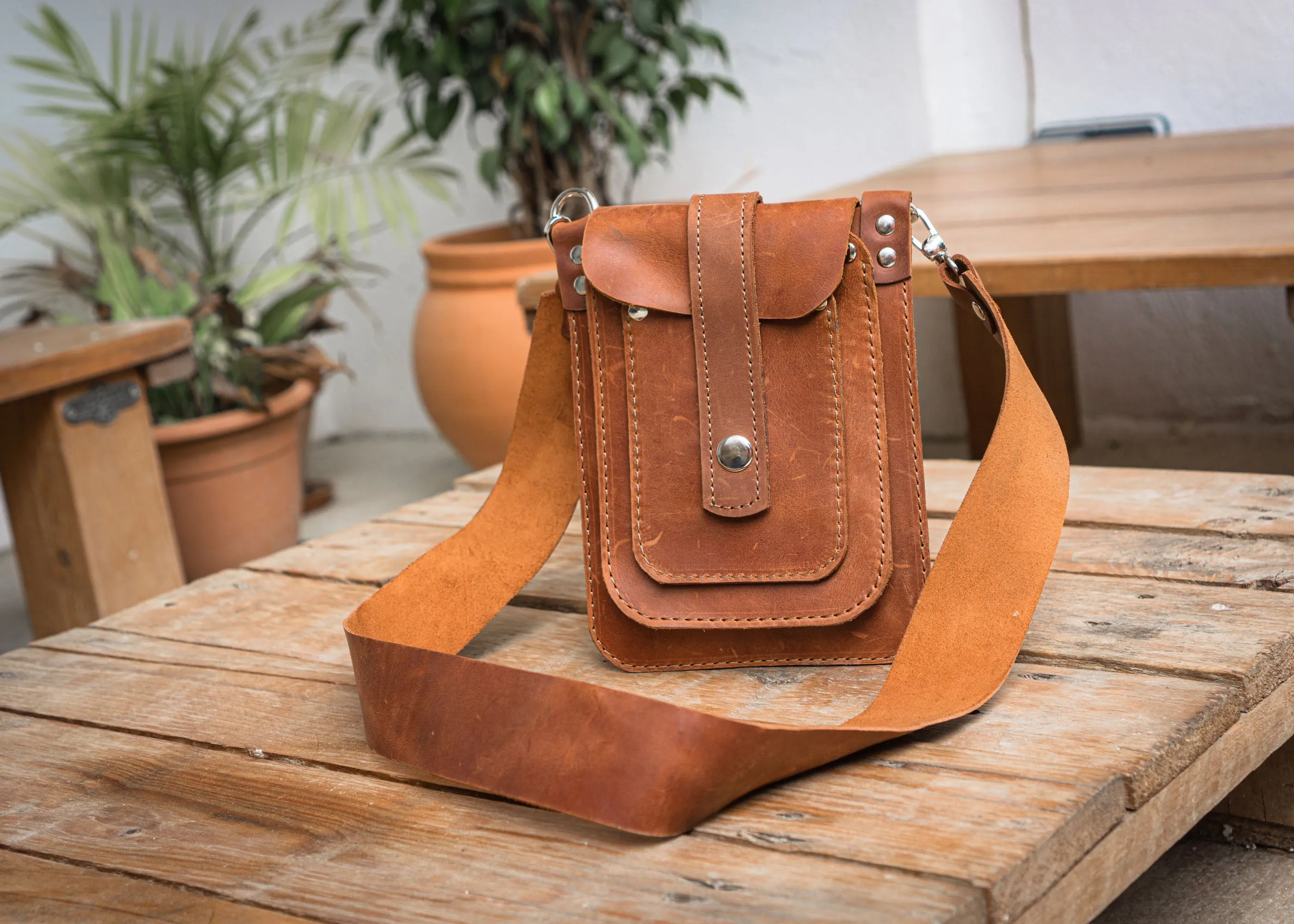 Handcrafted Crossbody Leather Bag for Women with Wide Strap - Fashion Racing