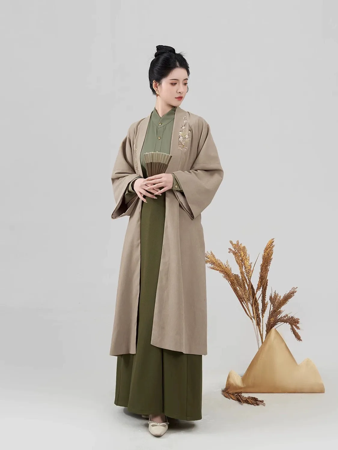 Ming Dynasty Inspired Modern Hanfu, Maihui 麦穗 (Preorder)