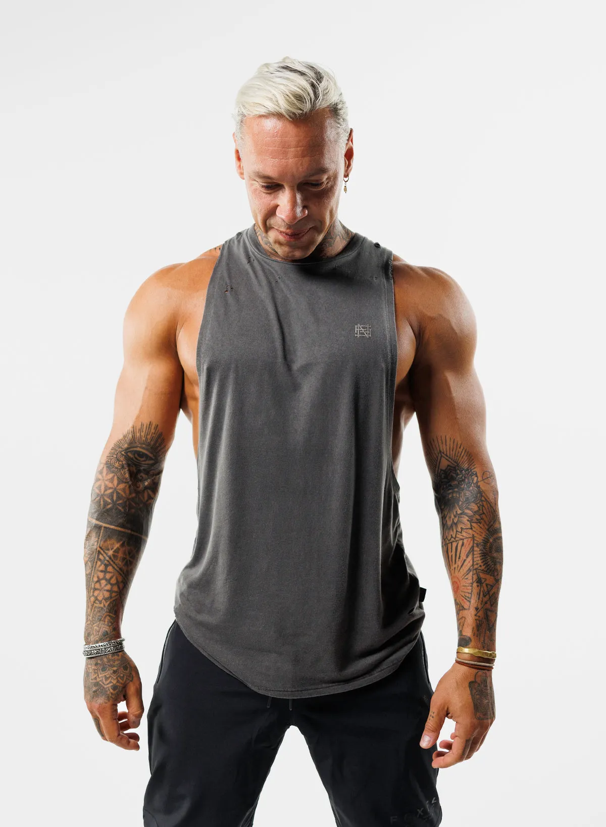 MOTO DISTRESSED BRO TANK - BLACK