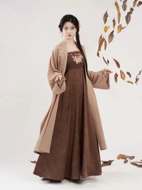 Tang Dynasty x Modern Hanfu: Chrysanthemum (Preorder)