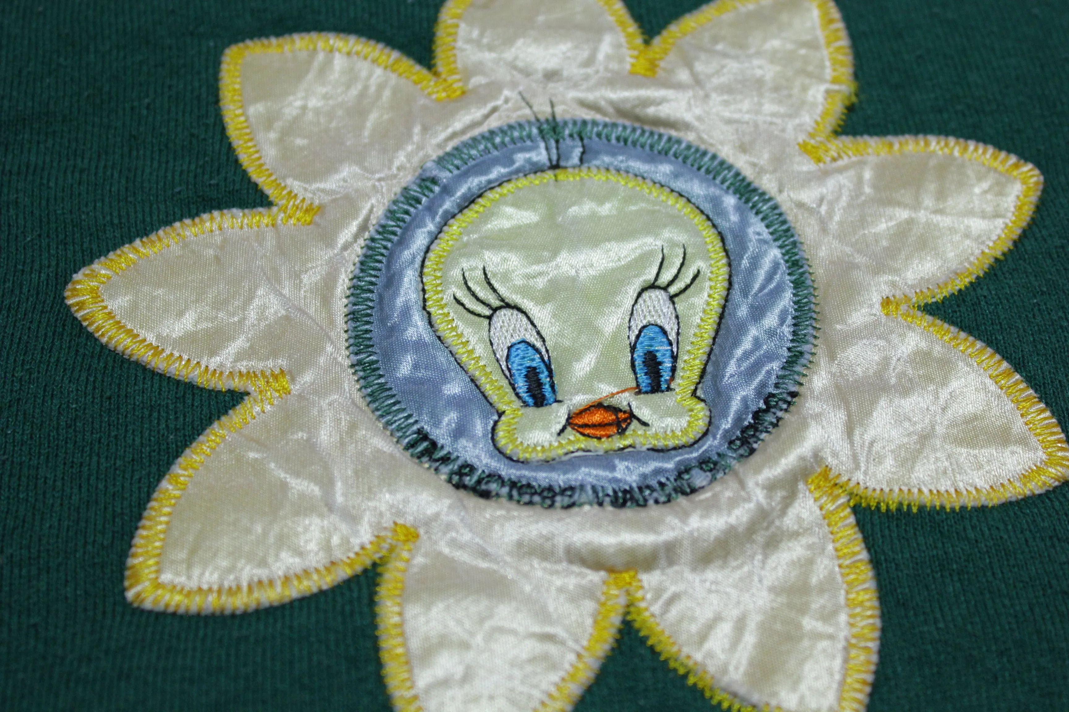 Tweety Warner Brothers Bugs Bunny Vintage 90's Hanes Crewneck Sweatshirt