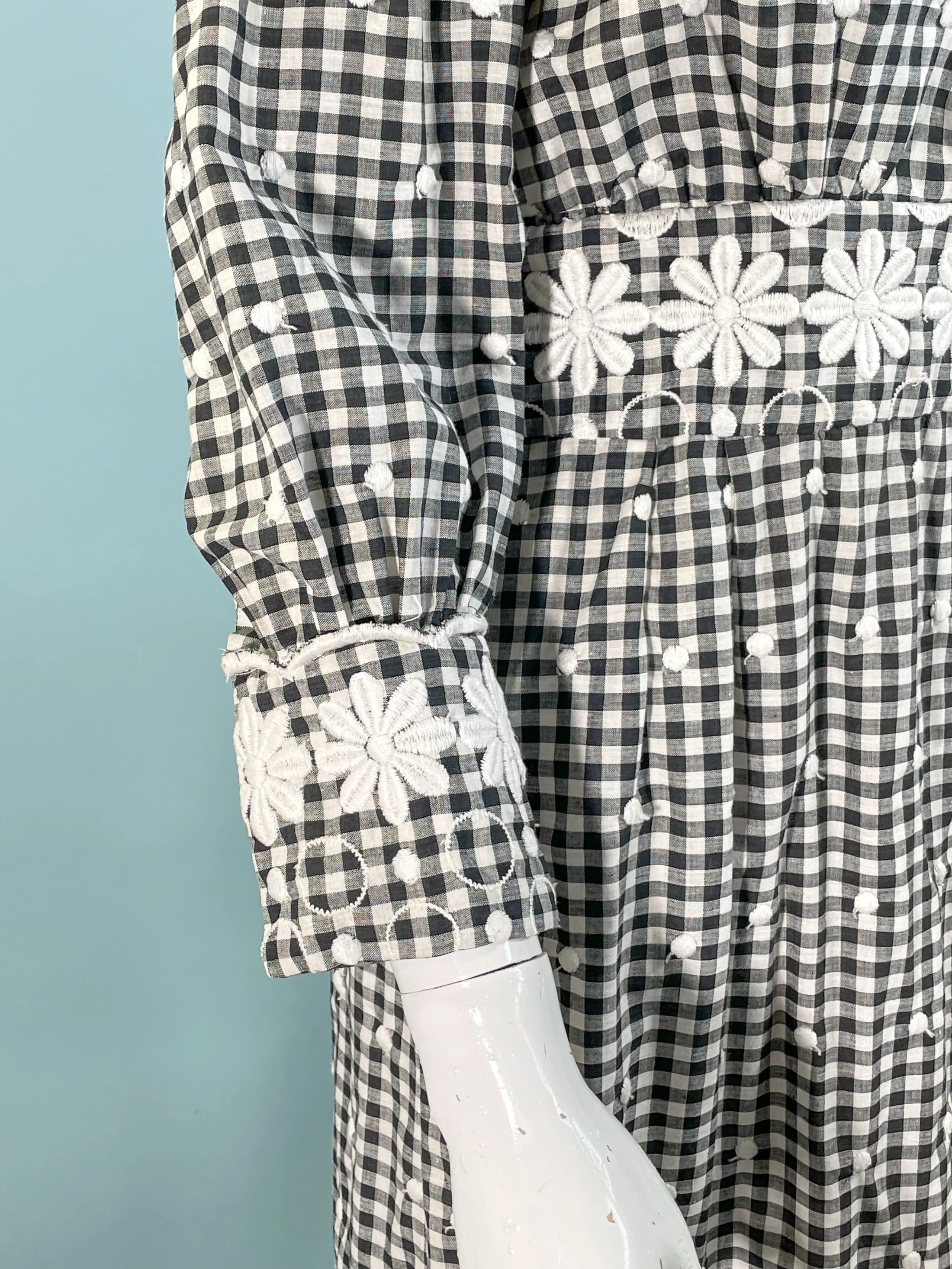 Vintage 60s Black/White Check Embroidered Dress, Gingham Check Dress M