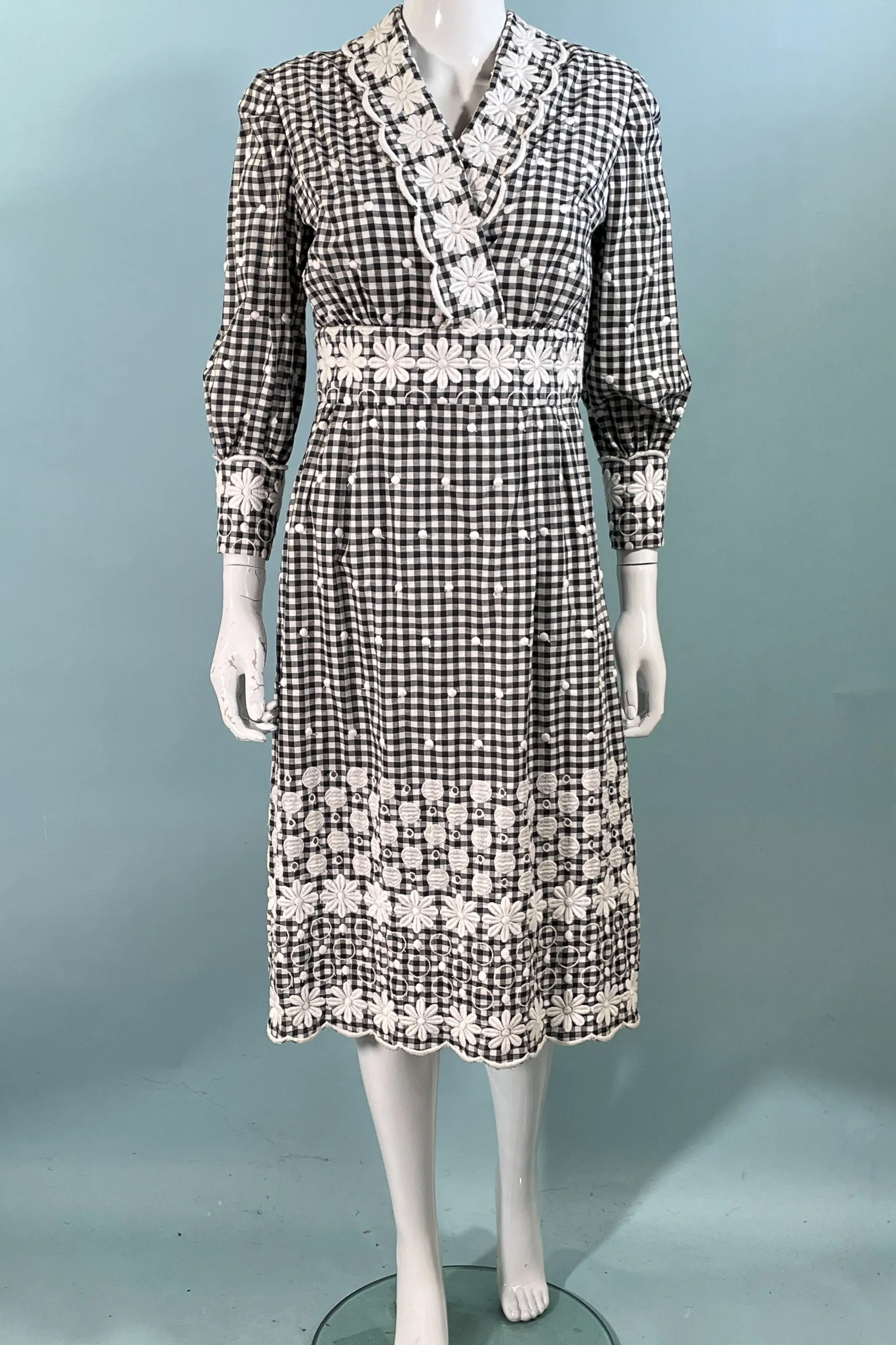 Vintage 60s Black/White Check Embroidered Dress, Gingham Check Dress M