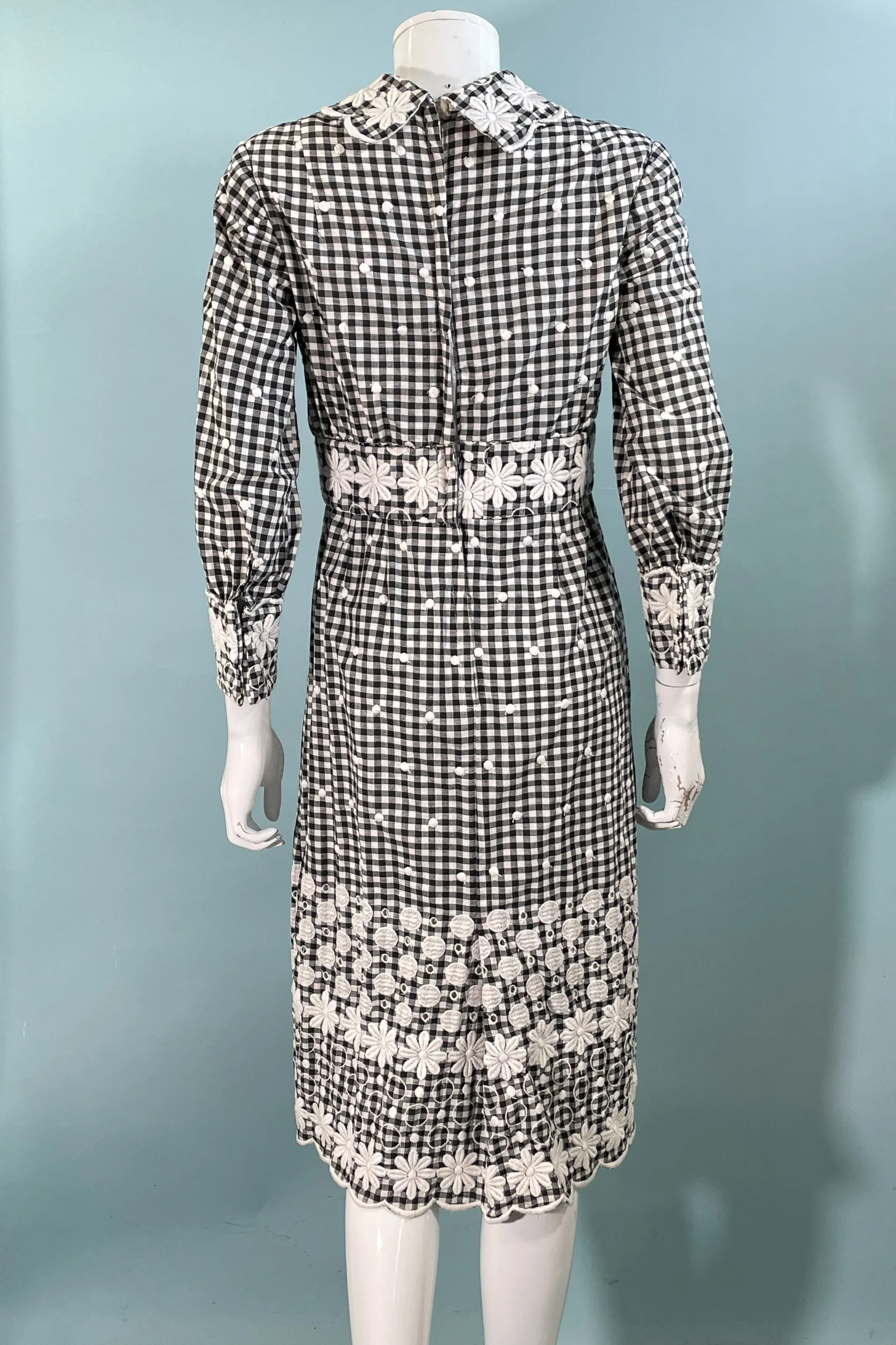 Vintage 60s Black/White Check Embroidered Dress, Gingham Check Dress M